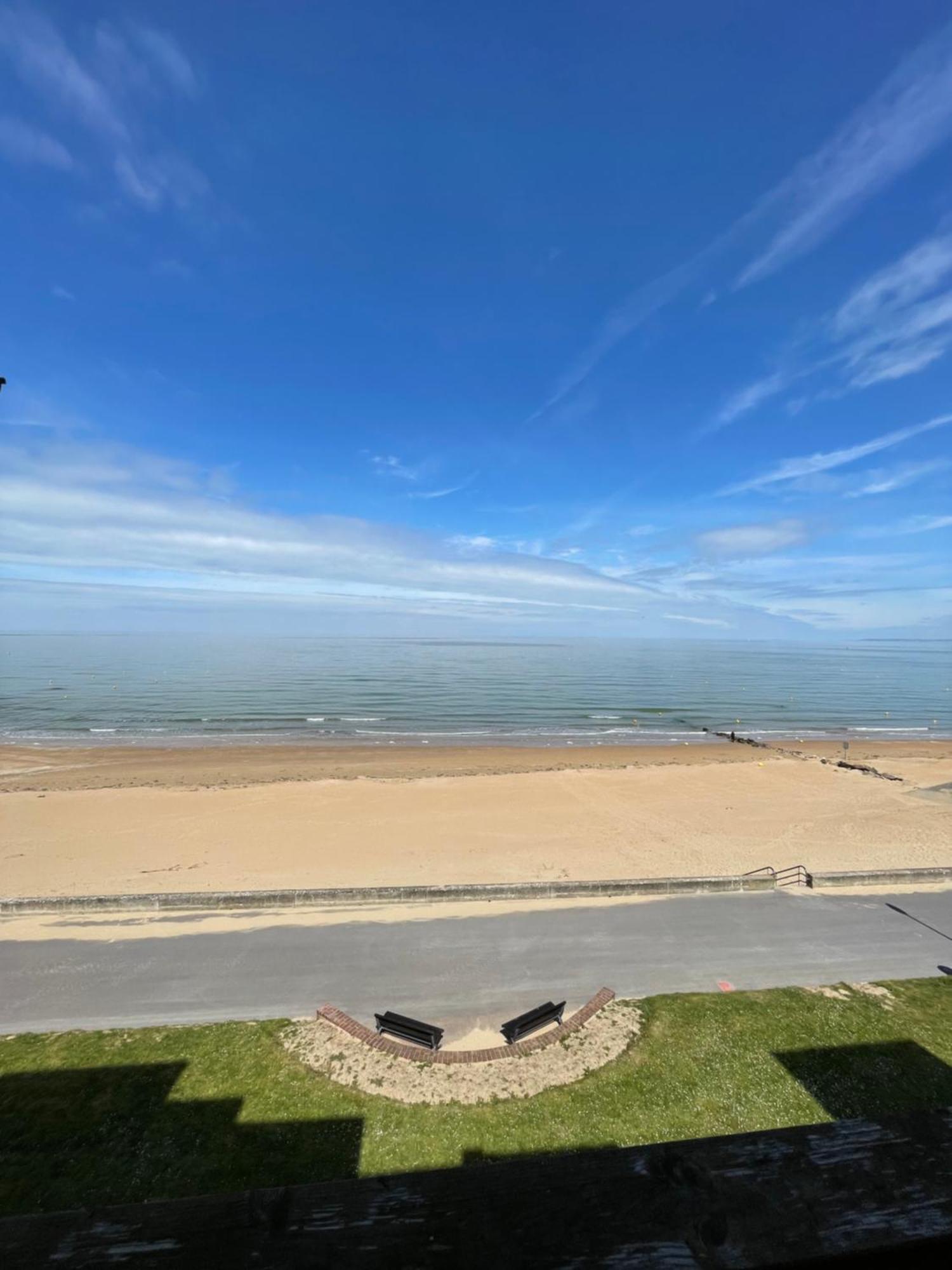 Appartement Vu Sur Mer Cabourg Exteriér fotografie
